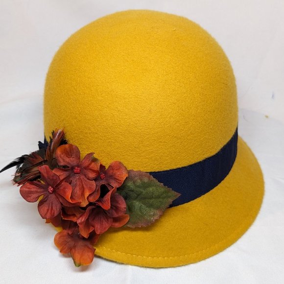 Flapper girls inspired 1920's style felt hat - Picture 3 of 4
